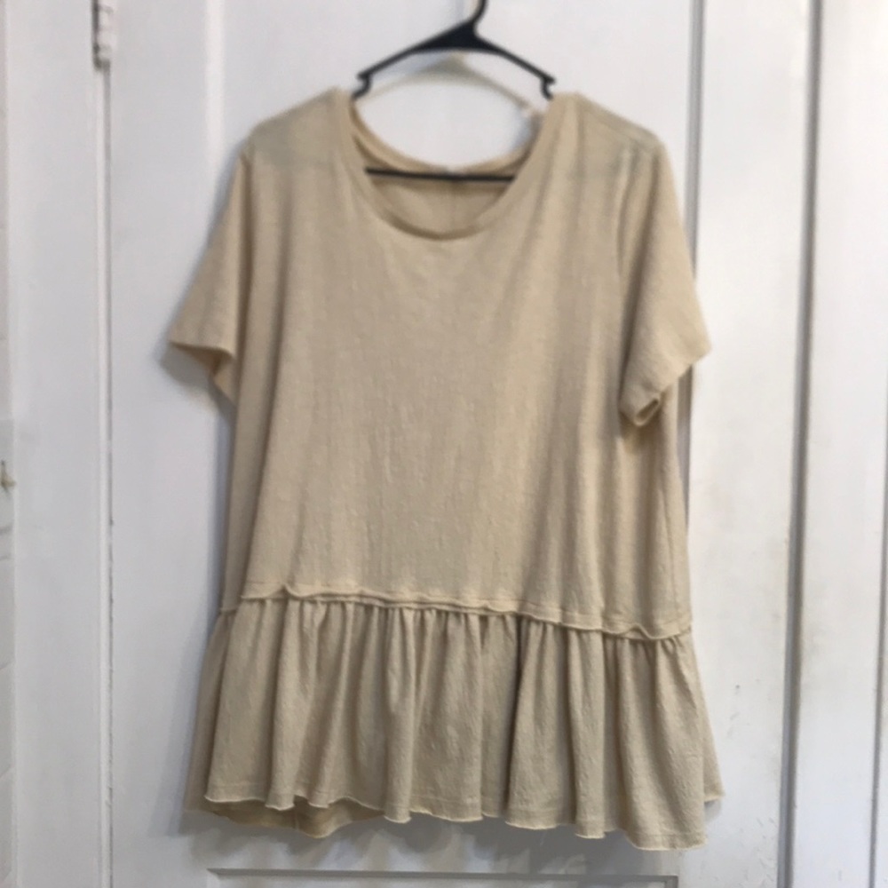 Womens size large easel shirt